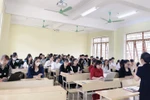 Bỏ hình thức đấu thầu khi nâng chuẩn giáo viên, trường đại học tán đồng