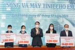 Hải Phòng: Hơn 1,2 tỷ được trao tặng cho chương trình “Sóng và máy tính cho em”