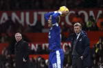 Cú ném biên dở nhất năm: Phil Neville