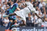 Tottenham 1 - 0 Sunderland: Bale kịp ghi bàn, nhưng đã quá muộn