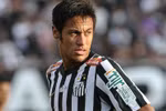 Cha của Neymar gieo sầu cho Barca