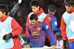 Góc ảnh: David Villa gãy chân, Barca vẫn đạp bằng Al Sadd