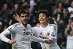 Swansea 2 - 2 Arsenal: Pháo thủ đánh rơi thắng lợi sau màn ngược dòng