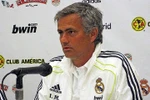 Phòng thay đồ Real Madrid: HLV tài ba mấy cũng đành bó tay!