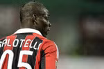 Balotelli ghi bàn, HLV nói không xứng đáng
