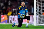 4 ứng cử viên lớn thay thế Victor Valdes ở Barcelona