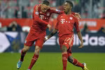 Bayern Munich 2 - 0 Juventus: Bayern áp đảo "Bà già"