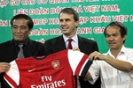 Premier League 6 A.M: Arsenal háo hức cho chuyến đi Việt Nam