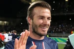 Beckham theo Sir Alex, Scholes giải nghệ