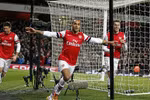 Arsenal 2 - 2 Liverpool: Giroud và Walcott cứu Arsenal trong 2 phút