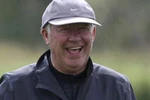 Sir Alex nổi hứng 'đòi' tự đá penalty