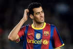 Video: Đá giao hữu, Busquets cũng ăn vạ?