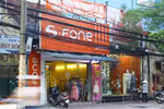 S-Fone: Túng quẫn và chờ xóa sổ