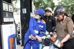 Bộ Tài chính trần tình vì sao chưa giảm giá xăng dầu
