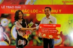 Techcombank trao thưởng 1 kg vàng chương trình “Xuân đắc lộc – Tết như ý”