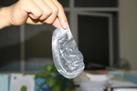 Đã xác định được hai chất 'lạ' trong áo ngực Trung Quốc