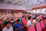 Sinh viên Tây Nguyên rơi nước mắt khi xem clip hủy diệt môi trường