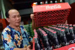 Vụ ông già 73 tuổi có thai và câu chuyện về Coca Cola Việt Nam
