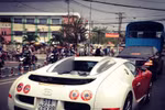 Đưa siêu xe Bugatti Veyron về VN, thiếu gia Sài thành có "chơi ngông"?