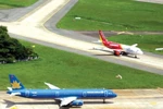 Đe dọa an toàn bay, 28/30 quận huyện của Hà Nội không được sử dụng đèn laser