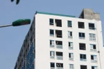  Cưỡng chế nếu phá dỡ phần vi phạm tòa nhà 8B Lê Trực "quá chậm"