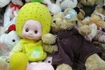 Búp bê đầu trái cây chứa chất độc hại trí não trẻ em