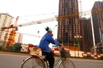 "Giải cứu bất động sản tạo mầm mống khủng hoảng"