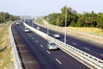 Phí 1,2 triệu đường cao tốc Nội Bài - Lào Cai: Đắt hay rẻ?