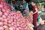 Thanh long ruột đỏ hóa trắng, đội giá gấp 5 lần