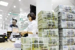 Hé lộ bảng lương của các sếp ngân hàng Việt Nam