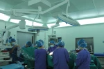 Cứu sống cặp song sinh 31 tuần tuổi của sản phụ người Thái Lan 
