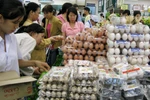 Đằng sau câu chuyện trứng gà tăng giá