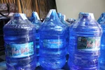 Chở thuê nước tinh khiết, kiếm hơn 10 triệu đồng/tháng
