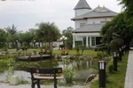 Khám phá dinh thự hoành tráng của các đại gia "tỉnh lẻ"