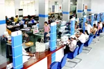 Lộ diện những ngân hàng cắt giảm lương nhân viên "khủng" nhất