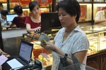 "Giá vàng sẽ còn giảm nữa...!"