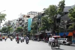 Chỉnh trang cảnh quan Hồ Gươm, làm thế nào để vừa bảo tồn vừa phát triển?