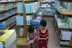 Những “chiêu” chống nắng nóng của người dân Hà Nội