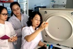 Ngành Sinh dược học khác gì ngành Công nghệ sinh học?
