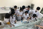 Trường ĐH Hòa Bình: Chương trình đào tạo ngành Dược học gắn liền với thực tế 