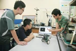 Tôn vinh nhà khoa học: Khen thưởng cần đi kèm với cơ chế hỗ trợ sau vinh danh