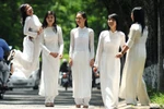 Trần Đăng Khoa nói về trang phục chị em 