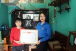 Nam sinh nghèo trả lại túi xách giá trị 50 triệu đồng cho người đánh rơi