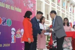 Hàng trăm giáo viên Hải Phòng được nhận quà dịp Tết Canh Tý 2020