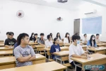 Thí sinh dự thi tốt nghiệp THPT 2025 được mang những dụng cụ nào vào phòng thi?