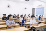 Thí sinh dự thi tốt nghiệp THPT 2025 được mang những dụng cụ nào vào phòng thi?