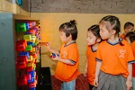 Học sinh Trường mầm non Mai Dịch thích thú khám phá tại tổ hợp HitechSTEAM