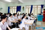 Lấy ý kiến tăng định mức tiết dạy của hiệu trưởng, hiệu phó thêm 2 tiết/tuần