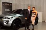 Từng góc cạnh chiếc Range Rover Evoque do bà xã Beckham thiết kế