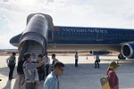 Phi công hơn 30 năm kinh nghiệm giật mình trước sự cố hạ cánh nhầm đường băng